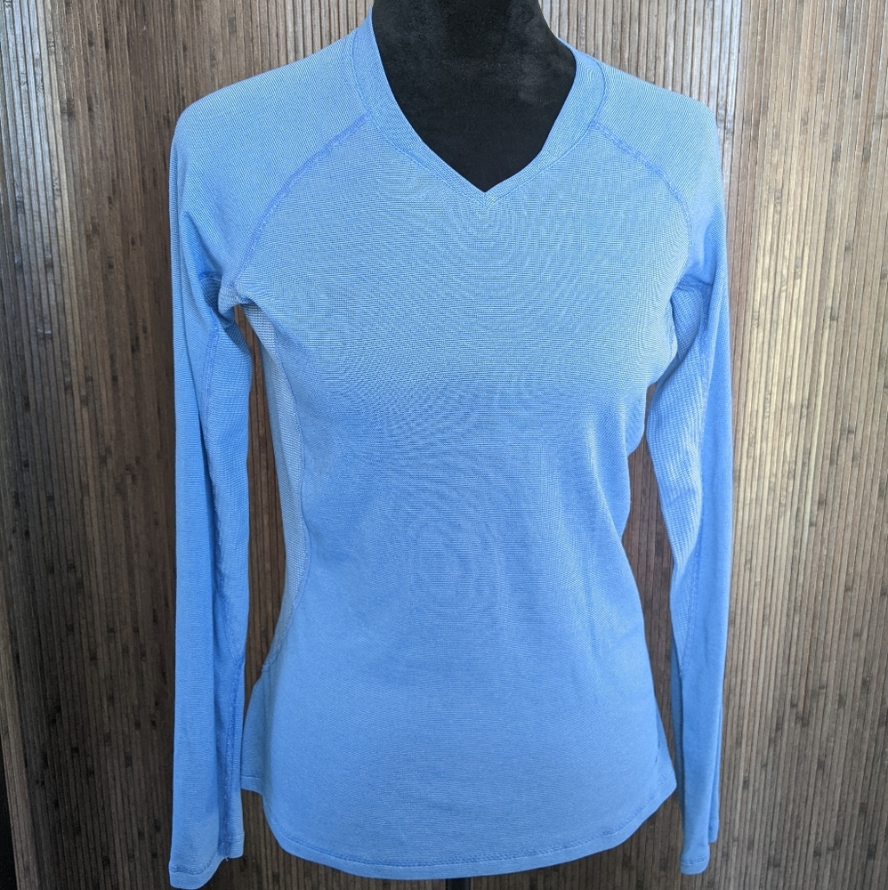 Patagonia Performance Base Layer - Medium - image 1